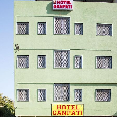 Hotel Ganpati Udaipur Exterior photo